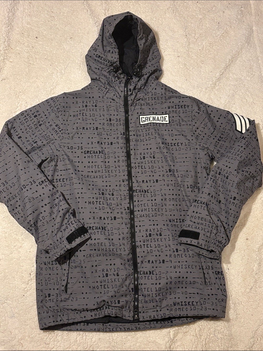 Grenade Men's Gray Printed Hooded Windbreaker Jacket